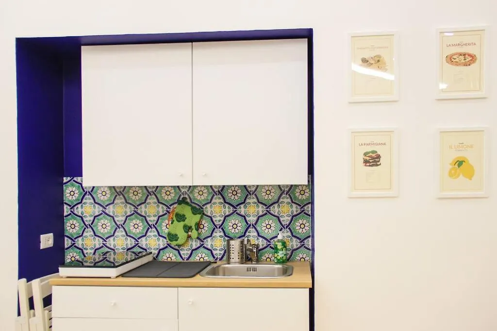 Apartment Ricomincio Da 3 - La Tua Casa Nel Cuore Di Napoli Italy