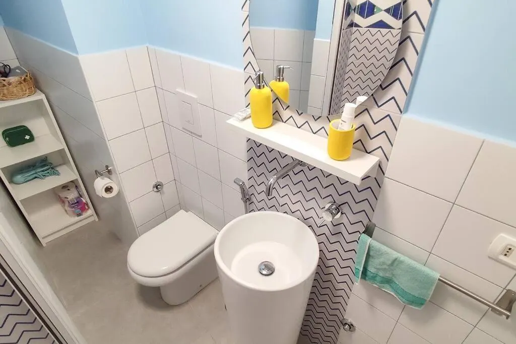 Ricomincio Da 3 - La Tua Casa Nel Cuore Di Napoli 0*, Naples Italy